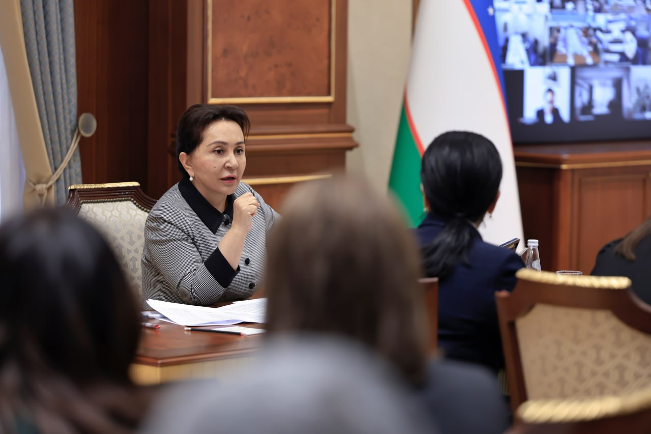 Bemorlar bilan jinsiy aloqa porno video