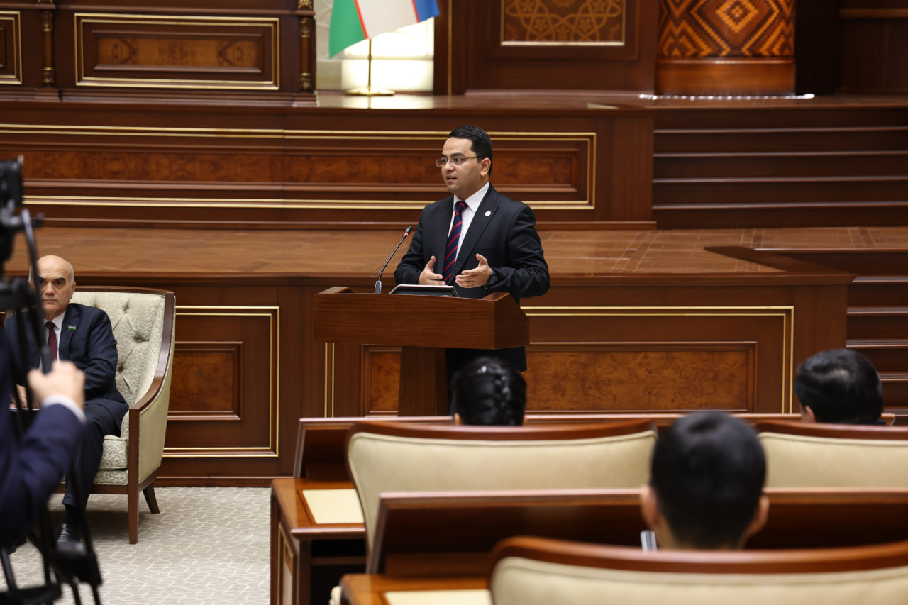 Зал заседаний сената сша. Konstitutsiya 2023 uzb. Депутаты олий мажлиса узбекистане. Сенат работа. Молодые сенаторы.