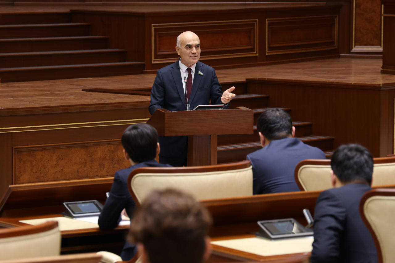 Зал заседаний сената сша. Сенат работа. Сенат работа. Сенат, верхняя палата парламента. Сенат парламента казахстана.