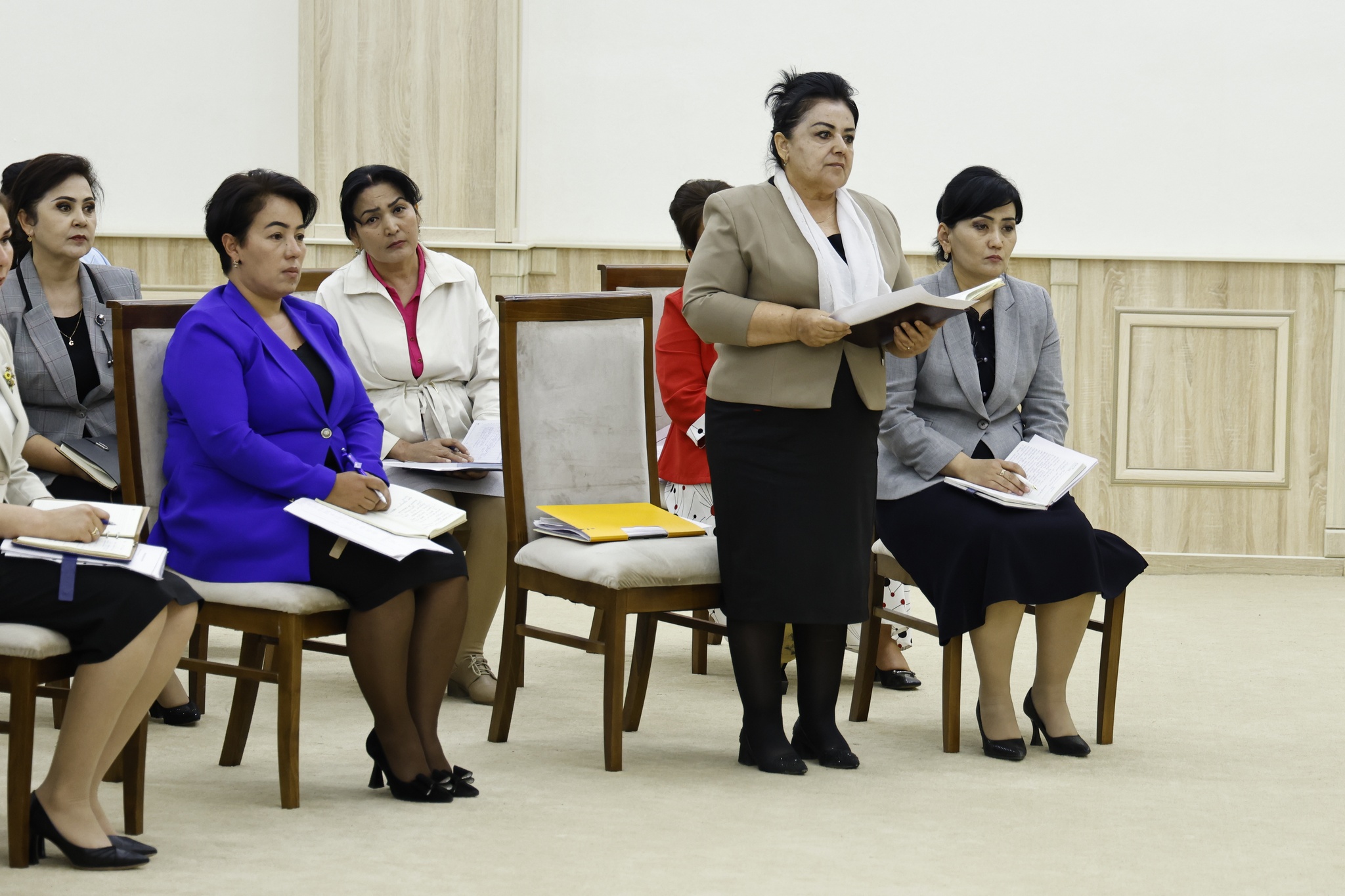 Besh qora tanli va sargish