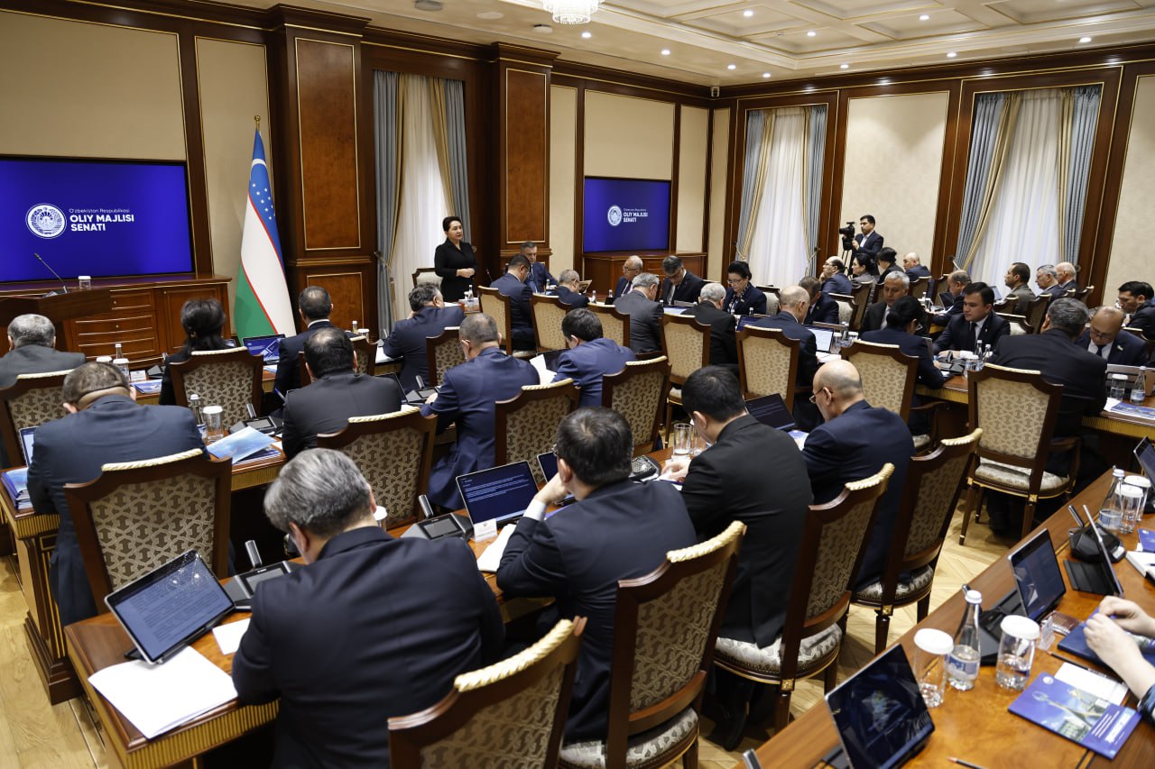 Orta asrlar porno filmlarida ayollarning qiynoqlari